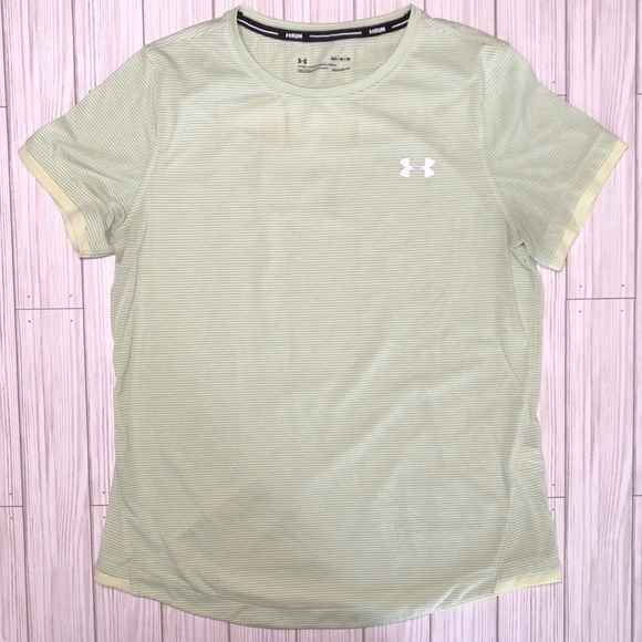 Under Armour Tops - 🌸🌼Women's Under Armour Shirt